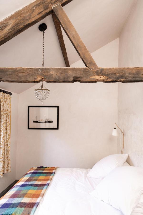 The Bull Inn Totnes Bagian luar foto