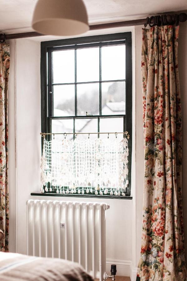 The Bull Inn Totnes Bagian luar foto
