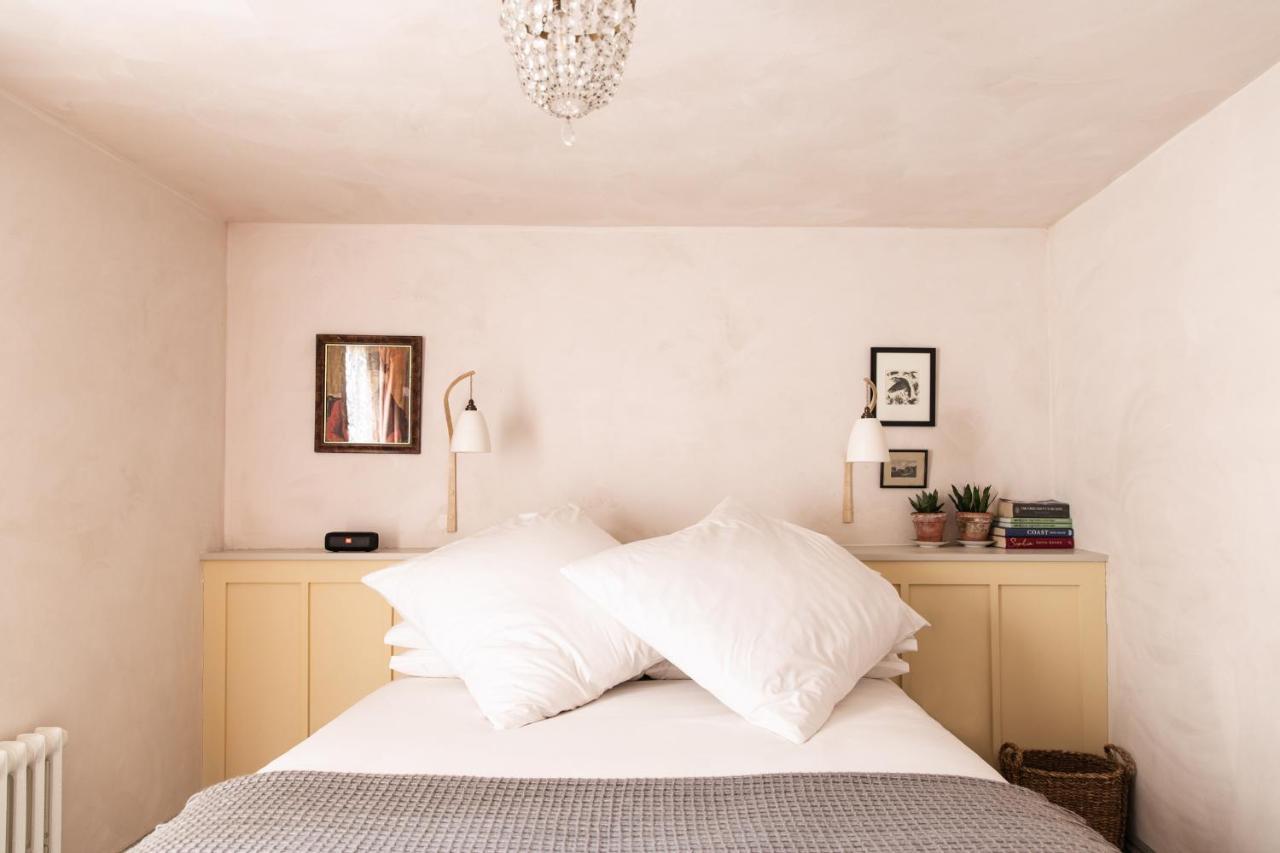 The Bull Inn Totnes Bagian luar foto