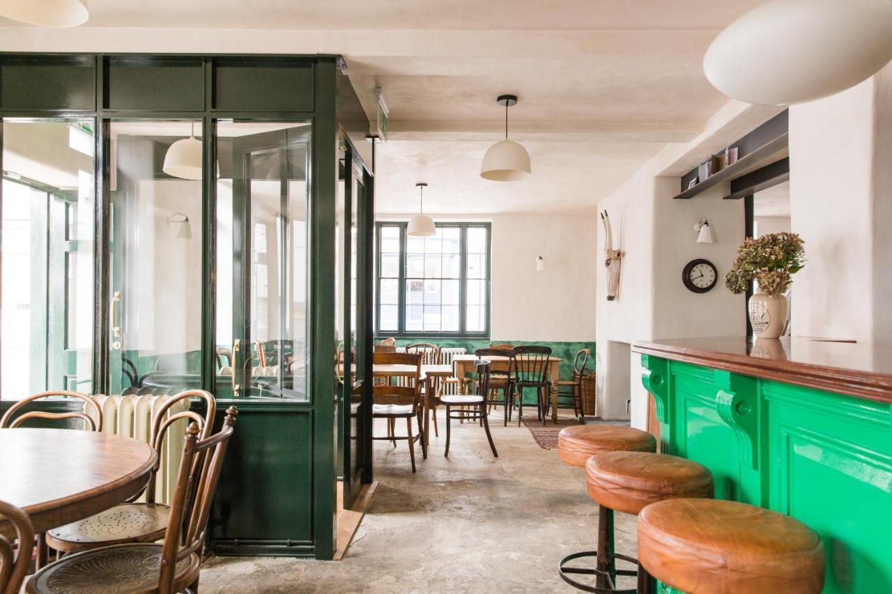 The Bull Inn Totnes Bagian luar foto