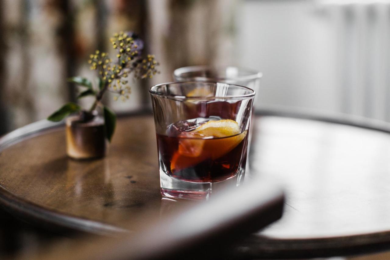The Bull Inn Totnes Bagian luar foto
